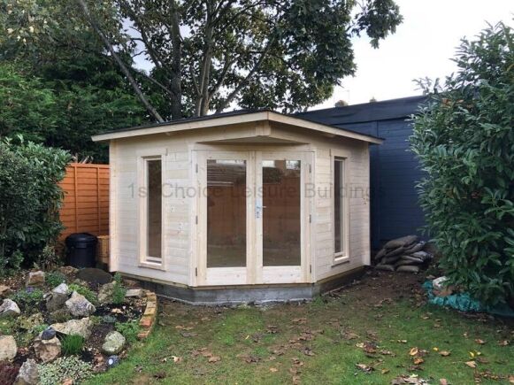 Esher Corner Cabin