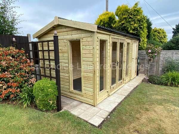 Shows image of garden gym shed bespoke