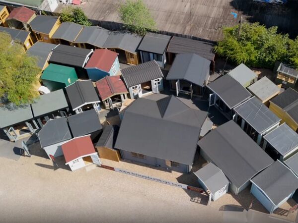 Extensive garden shed, potting shed, workshop, summerhouse, garage and garden room display site in Surrey. Huge garden building display site between Woking and Guildford in Surrey