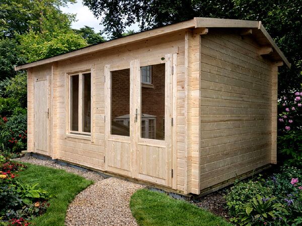 A multi-room log cabin with double doors and windows. An optional installation is available.