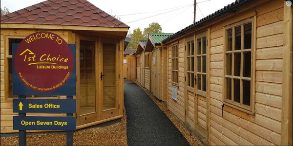 1st Choice Display Site in Guildford, Surrey. GU4 7QA