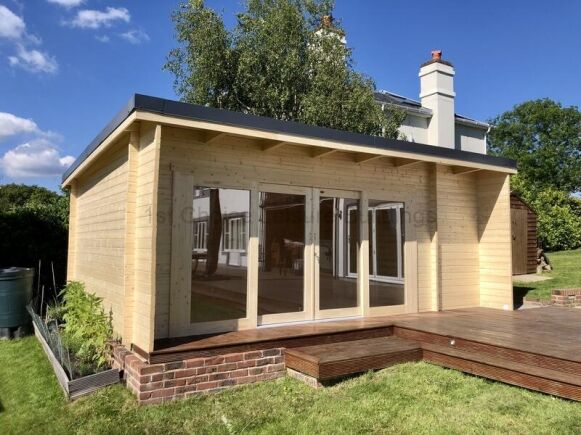 Ripley Pent Multi Room Cabin