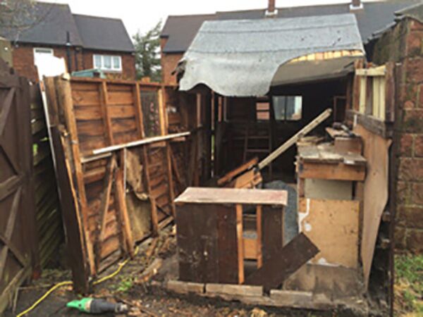 How to Dismantle a Shed Quickly and Safely | Expert Tips 4 Image of Platinum Sapphire shed